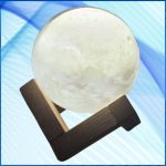 Rechargeable 3D Moon Lamp With Remote 8cm.jpg