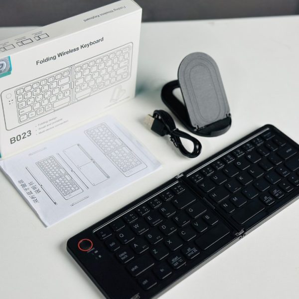 Rechargeable Ultra Slim Folding Pocket Bluetooth Keyboard